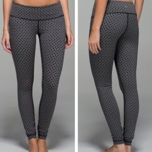 Lululemon Wunder Under Luon Tri Geo Silver Leggings